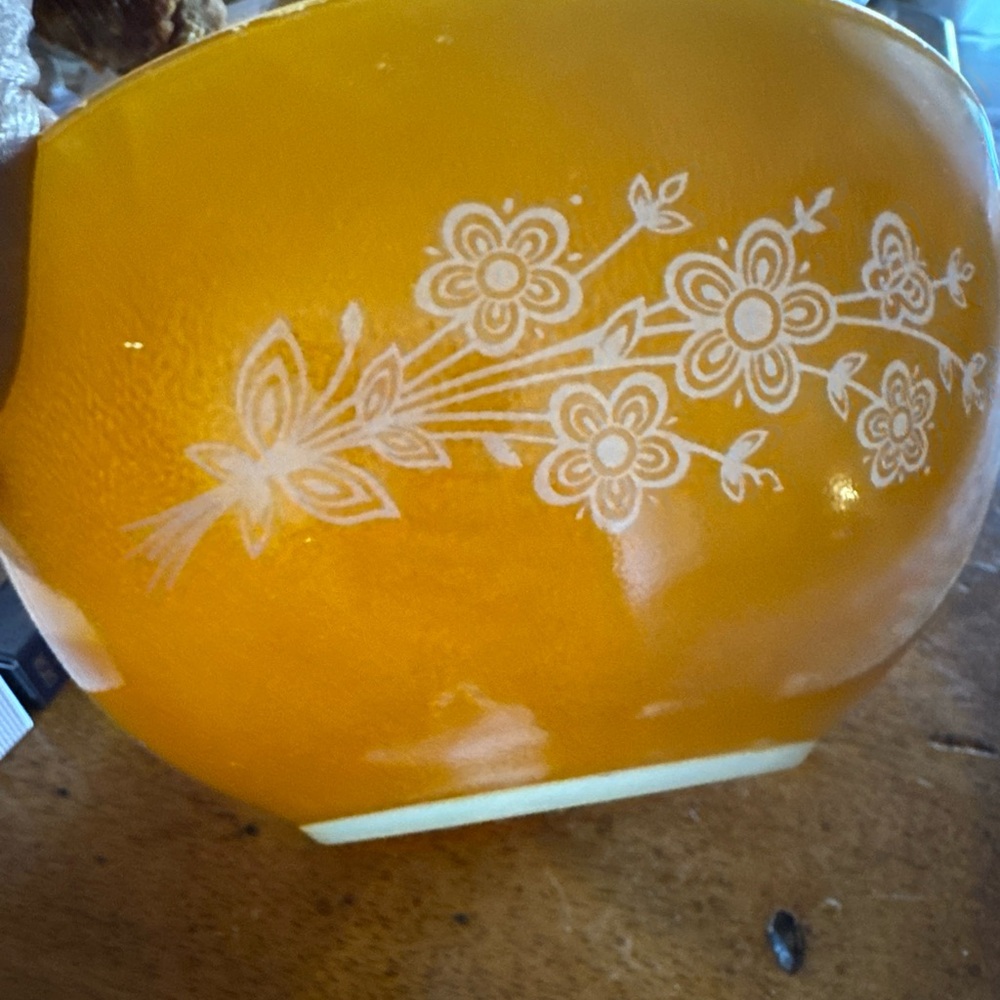 Vintage pyrex white and Orange butterfly Gold Cinderella 4 Mixing Bowls - Picture 8 of 11